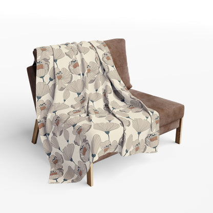 Taupe poppy outdoor fleece blanket — 315 gsm polyester fleece, soft on both sides