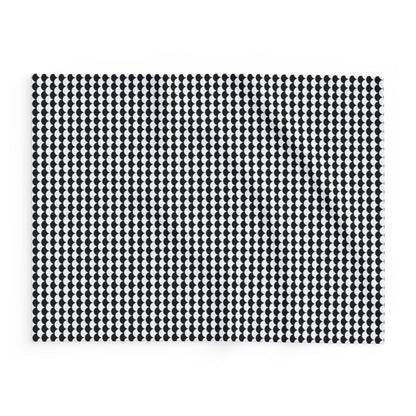 Black and white scallop outdoor fleece blanket — 315 gsm polyester fleece, soft on both sides