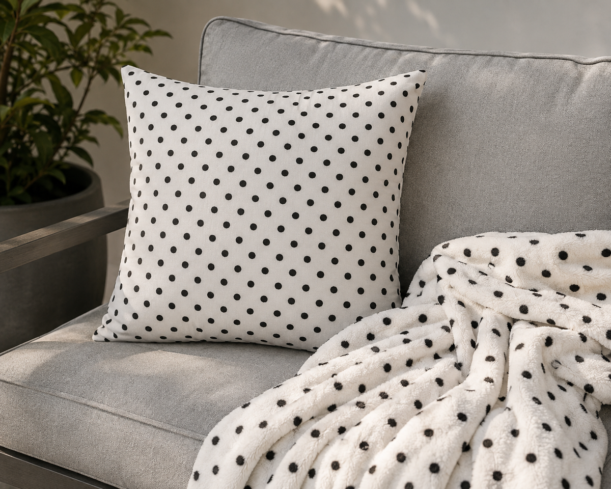 Black and white polka dot outdoor fleece blanket — 315 gsm polyester fleece, soft on both sides