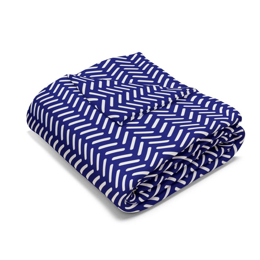 Navy and white herringbone outdoor fleece blanket — 315 gsm polyester fleece, soft on both sides