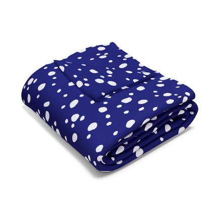 Navy and white painted dot outdoor fleece blanket — 315 gsm polyester fleece, soft on both sides